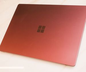 Specification of Apple MacBook Pro with Touch Bar rival: Microsoft Surface Laptop.
