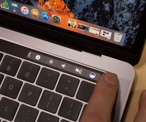 Apple MacBook Pro with Touch Bar rating and reviews