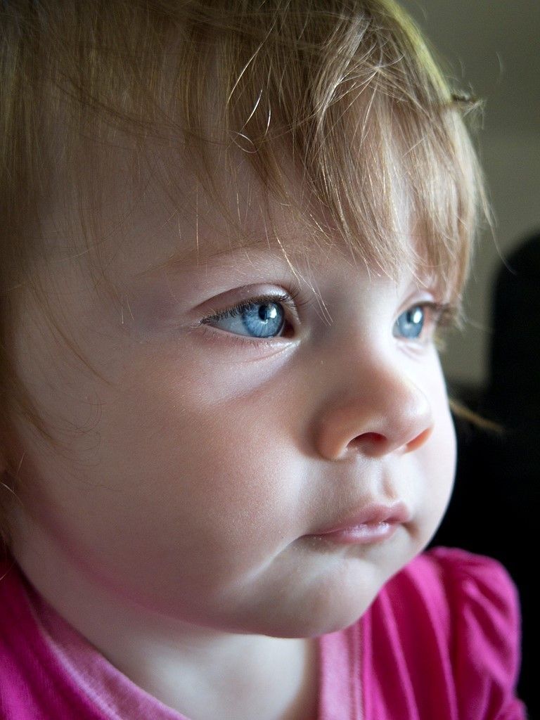 Pentax Q specs and prices. Pentax Q comparison with rivals.